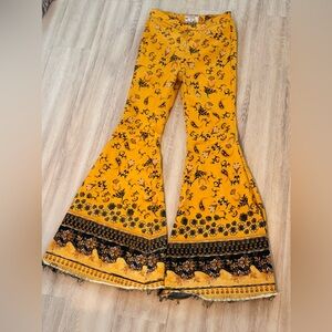 EUC FLOAT ON FLARE - we the free - free people